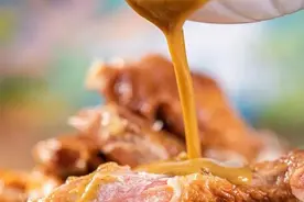 5分钟一道硬菜！嫩滑入喉的霸王手撕鸡，7小时炸卤焖浸，鲜香流汁图片