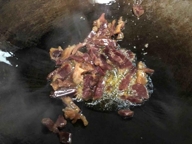 它含8种氨基酸，家里条件不好也要给孩子吃，每周吃1次，身体棒