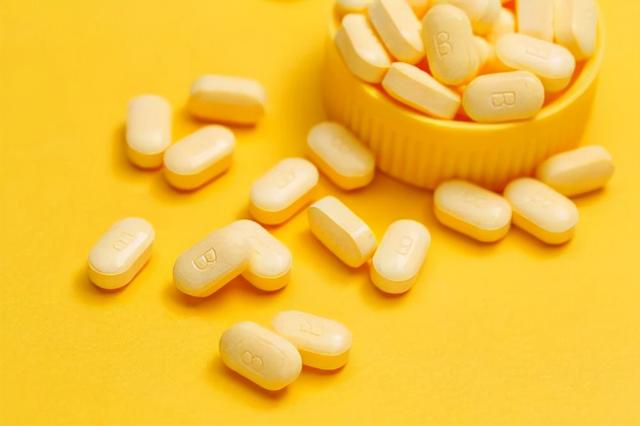 高血压与氨基酸代谢产物堆积有关，提示：补充叶酸，可以稳定血压