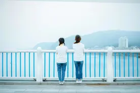 三观，是人与人之间最远的距离图片