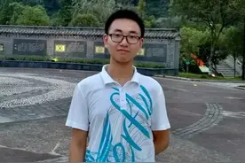 江西男孩高考700分，数学满分150分，好成绩就是从小“拼父母”图片
