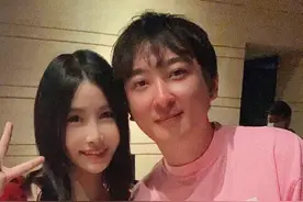 33岁王思聪奢华庆生，游艇辣妹扎堆，29岁生日5500万包岛图片