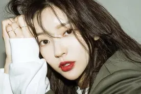 小说：隔壁嫂子被我英雄救美后无力行走，扭扭捏捏最后让我背着走图片