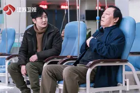 最厉害的父子演技过招：比昨天苏大强更作的是今天的苏明成图片