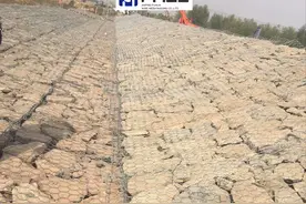 河道格宾石笼网护底及格宾网石笼护坡图片