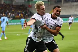 误打误撞的4秒！德国3-2超燃绝杀 00后队长疯狂庆祝图片