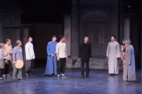 话剧《四世同堂》十周年纪念演出上演 再现老舍笔下的北京西城图片