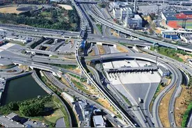 印度教授：中国人真好笑，公路仅有印度一半多，还敢称基建狂魔？图片