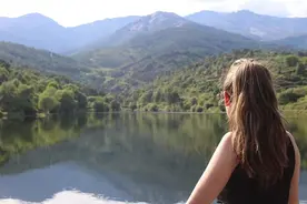 想女人时，不要再说“我想你”，换一种表达方式，让她疯狂爱上你图片