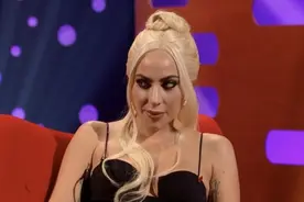 Lady Gaga拍亲密戏意犹未尽，直呼导演拍得太快，男主一听瞬间黑脸图片