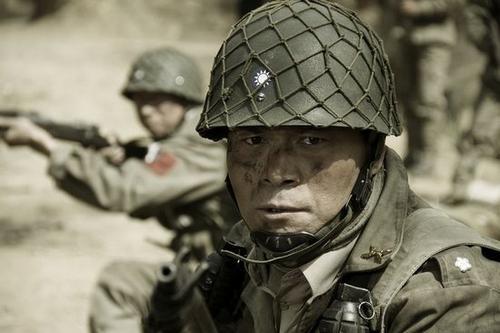 穿越，突击，导火线一触即发；营救，策反，特战队雷霆出击！