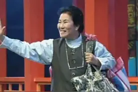 1999年，赵丽蓉深夜痛哭请求安乐死，临终笑着选自己的遗照图片