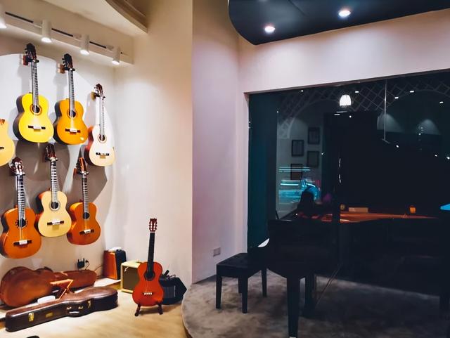 ����ح�����������ڳ�Ȧ�ˣ��Ͻ�����ѧ����