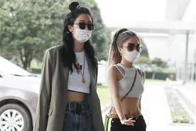 THE9赵小棠与安崎同框秀腰 刘雨昕穿廓形西装潮范足图片