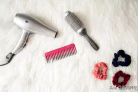 电吹风热疗可治病，但要谨慎对待图片