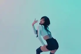 比Lisa还性感的女孩，仅22岁就是韩国明星的导师？还是时尚酷girl图片