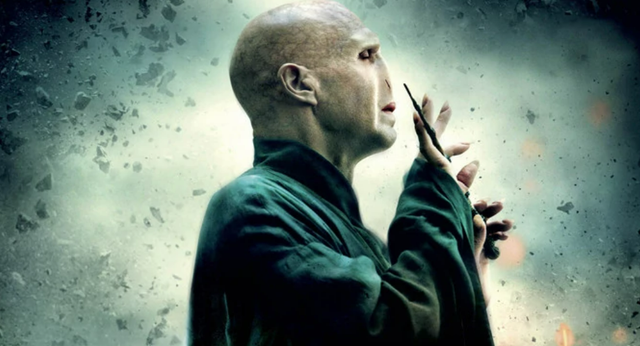 主角化装成鬼国外电影