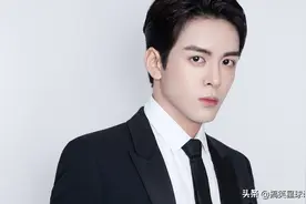 搞笑段子:晚上老婆跟她闺蜜们出去吃饭，开启了八卦模式。图片
