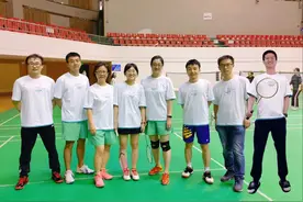 身边的羽毛球故事：羽球路漫漫，挥汗如雨，砥砺前行图片