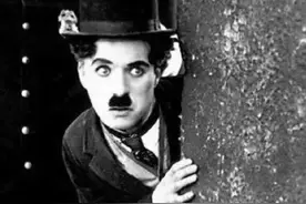 黄磊女儿多多模仿经典电影人物 被网友批评没气质图片