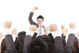 起得比鸡早睡得比狗晚：为什么领导们的精力，总是很旺盛？图片