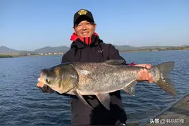 千万钓鱼网红邓鲢鳙火了！幕后推手离不开这位男人，却不被人熟知图片