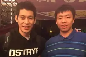 曾在美国两场狂砍83分！一度是林书豪接班人！如今却只能打NBL...图片