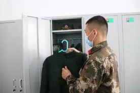 立冬来临，看兵哥哥的保暖秘籍图片
