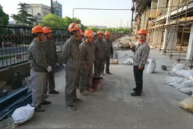 建筑单位不直接雇佣农民工，而是通过劳务公司，是为了方便管理吗图片