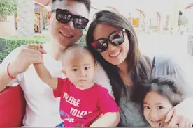 李小鹏儿子叫“奥利奥”，那英儿子叫“高兴”，靳东儿子没人敢叫图片
