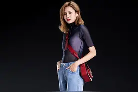 个子不高衣服来凑，换上一条直筒裤，遮肉显高都是分分钟的事图片