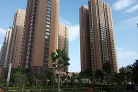 七旬老人用房子换女婿赡养，十年后老人去世，房子却被大儿子收走图片