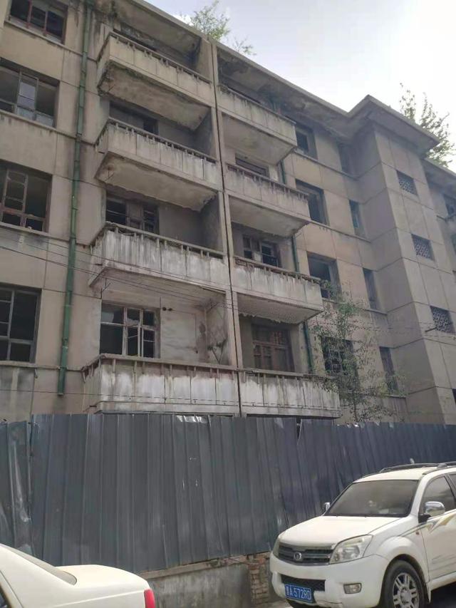 探索具有中国十大鬼楼之说的"王村南街鬼楼"