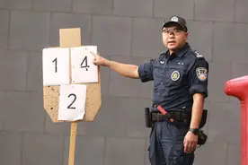 他是警察，也是老师！双重身份的背后是一份热爱坚持图片