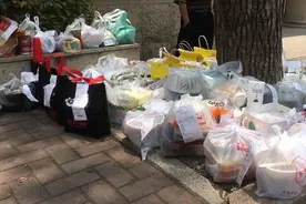 文科生外卖被偷，愤怒之下写下“绝句”，网友：我给文科生丢脸了图片