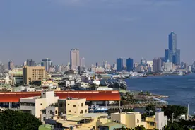 宝岛台湾高雄，平均不到1千人就有一座寺庙图片