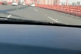 武汉一大桥桥体如波浪般晃动，开车头晕？回应来了图片