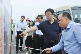 邯郸快讯：解忧纾困促发展｜市人大常委会调研组调研交通重点项目图片