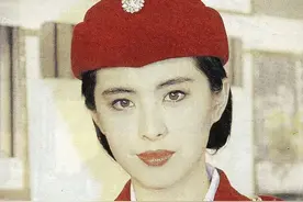 女明星空姐造型大比美，刘亦菲王祖贤杨幂清纯，关晓彤成鬼畜素材图片
