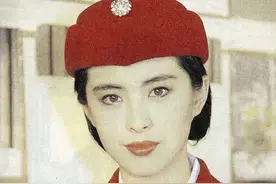 女明星空姐造型大比美，刘亦菲王祖贤杨幂清纯，关晓彤成鬼畜素材图片