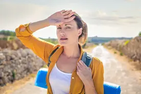 你为什么总是喊累？因为越不动越累图片