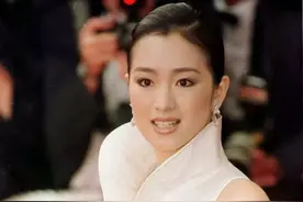 巩俐情史录，为什么她与张艺谋分手，远嫁法国?图片