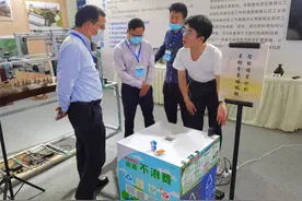 垃圾分类分不清？ 温大瓯江学院学生发明的智能垃圾箱显“神通”图片