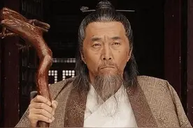 刘伯温临终前送朱元璋一筐鱼，当时不解其意，17年后醒悟为时已晚图片
