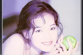 这些女明星完美地融合了性感和清纯，她们成了不败时光的美人图片