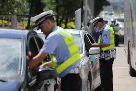C1驾驶人别开这3种车上路行驶，查到之后会扣分，持证人要注意图片