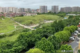 合和新城小区空地“闲置”近20年，业主质疑开发商擅将别墅变洋房图片