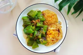 没想到尖椒鸡蛋还能这么做，增食欲不长肉，一次一盘，汤汁都不剩图片