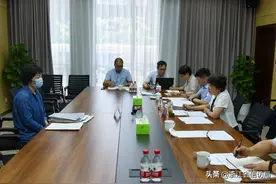 用心用情排忧解难 依法依规化解矛盾 镇海区委书记林雅莲到矛调中心公开接访图片