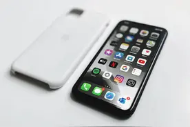 iPhone 11 玩游戏时会自动降低亮度是什么原因？图片